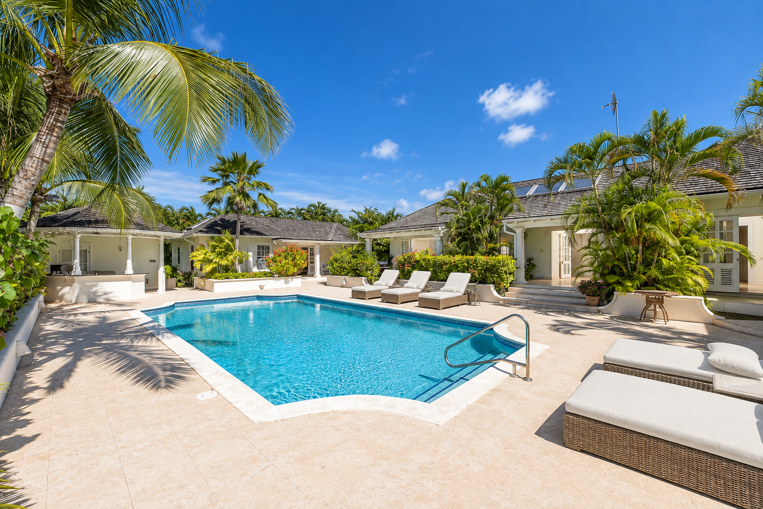 The heptagonal swimming pool at Carlton Ridge