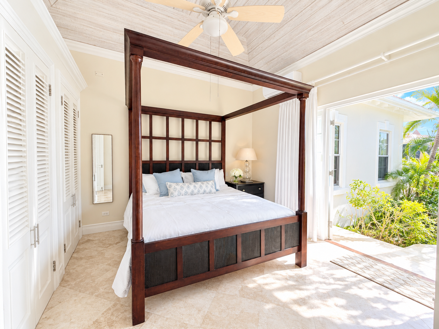 Master Guest Bedroom leading out to the pool