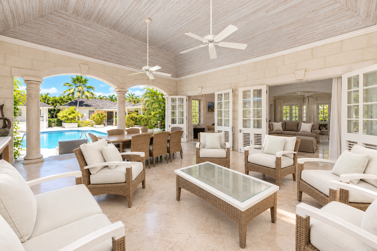 Covered patio at Carlton Ridge